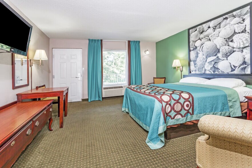 More Photos Of 2226 Highway 71, Marianna Hotel For Sale