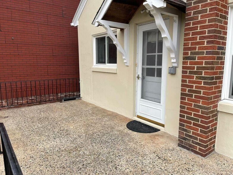 More Photos Of 1717 W Market St, Pottsville Apartments For Sale