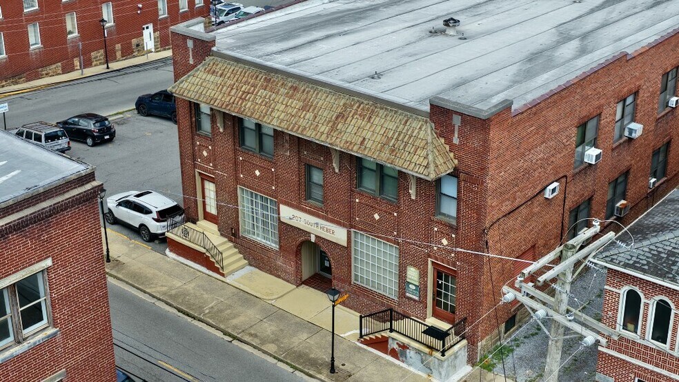 More Photos Of 207 S Heber St, Beckley Office For Sale
