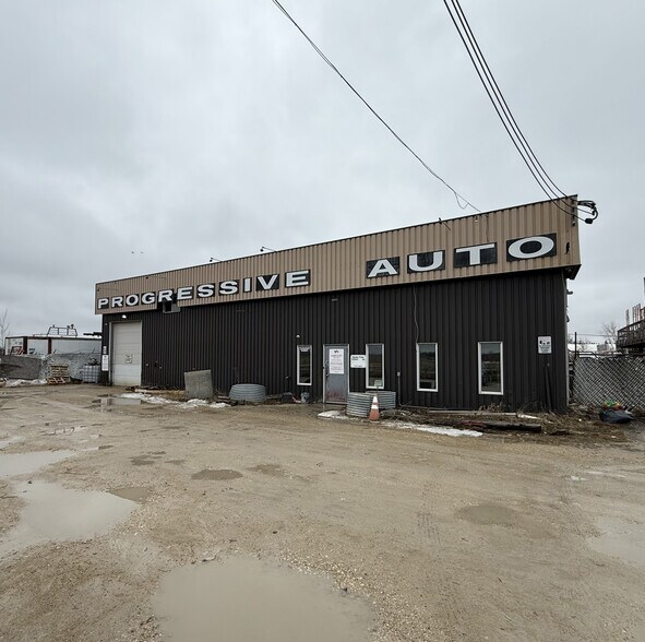 Primary Photo Of 2026 Oak Grove Rd, Grande Pointe Industrial For Lease