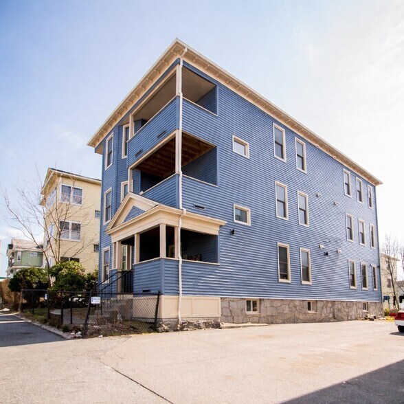 More Photos Of 56 Cohasset St, Worcester Multifamily For Sale