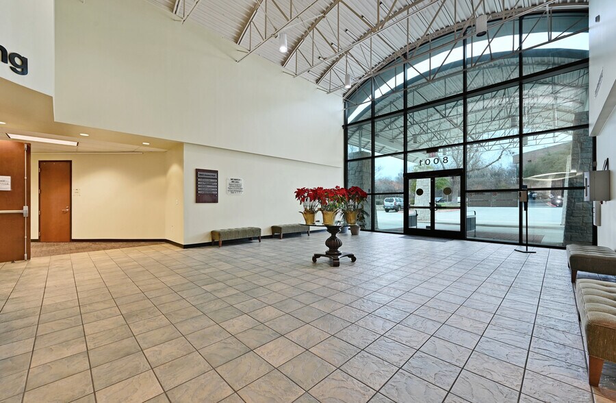 More Photos Of 8001 Centre Park Dr, Austin Office For Lease