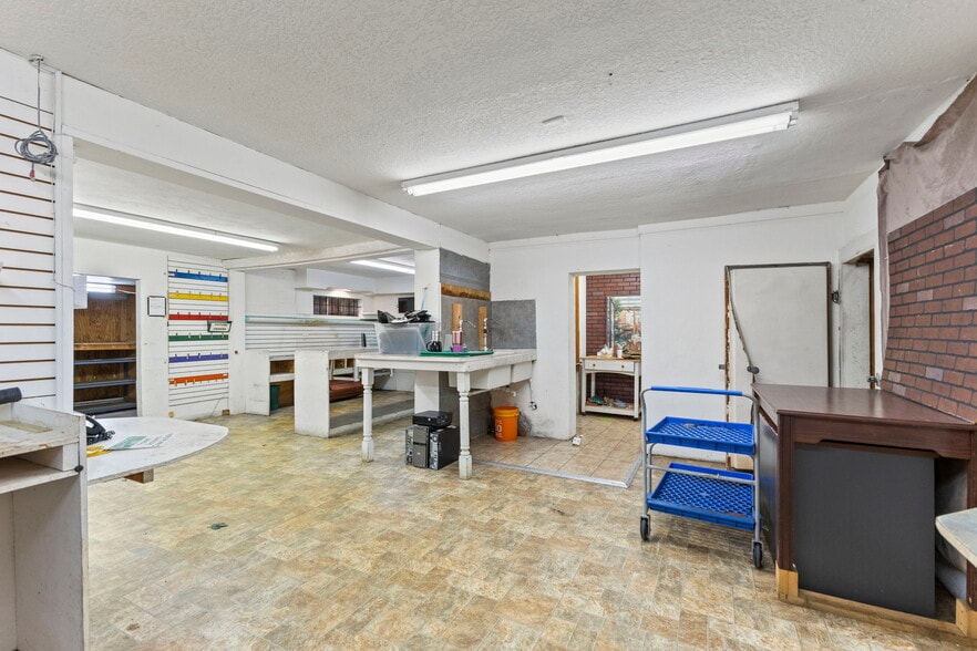More Photos Of 5034 N Nebraska Ave, Tampa Freestanding For Sale