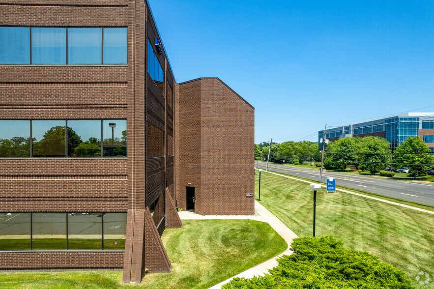 More Photos Of 309 Fellowship Rd, Mount Laurel Office For Lease