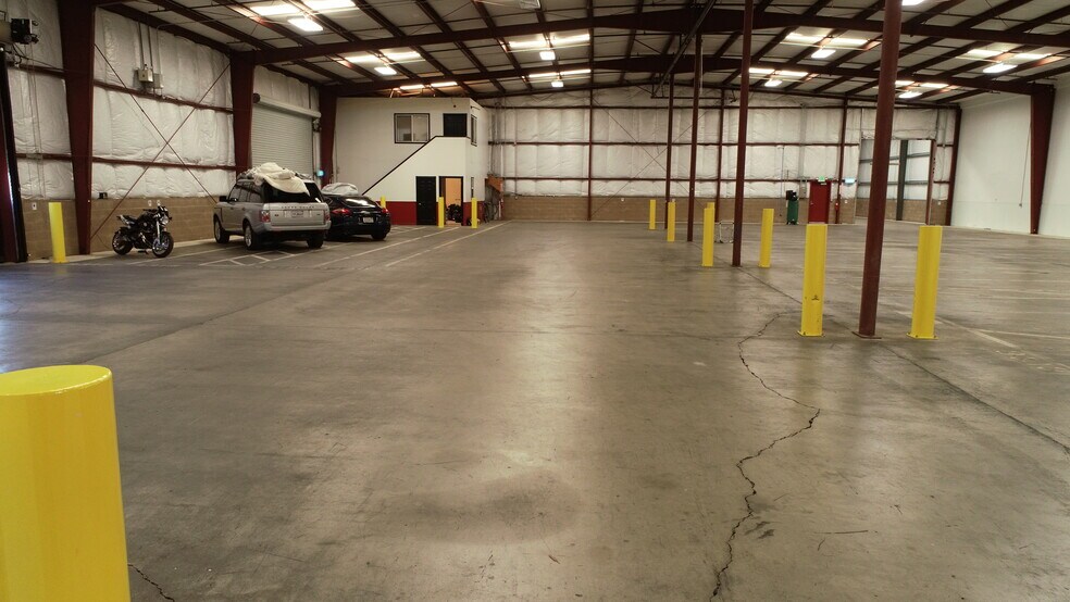 More Photos Of 506-530 El Roya Ave, Modesto Warehouse For Lease
