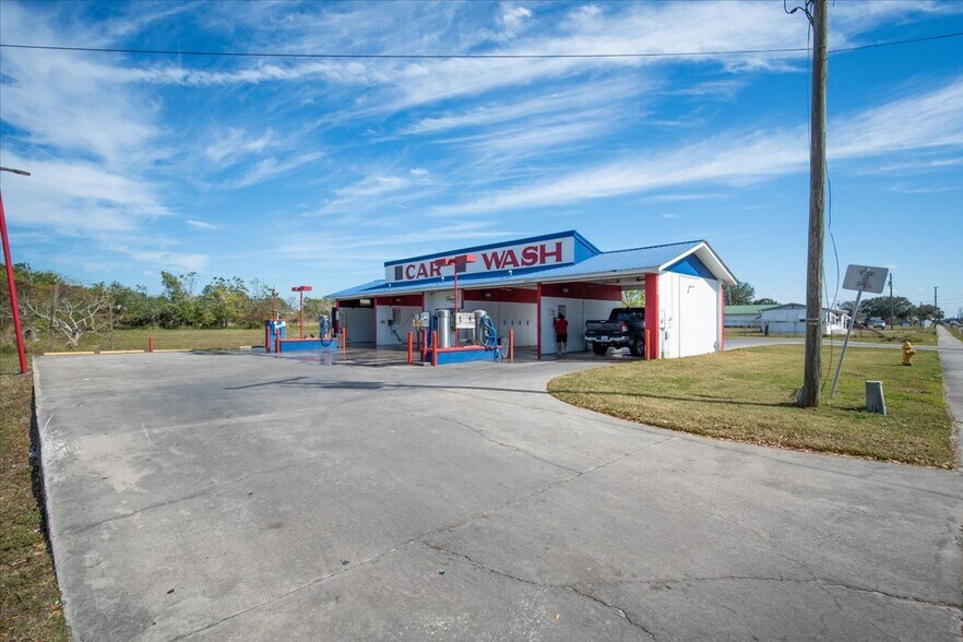 More Photos Of 1030 W Hal McRae Blvd, Avon Park Carwash For Sale