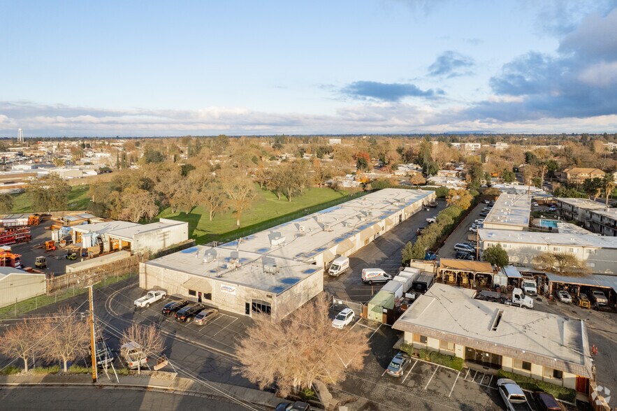 More Photos Of 4878 Pasadena Ave, Sacramento Warehouse For Lease