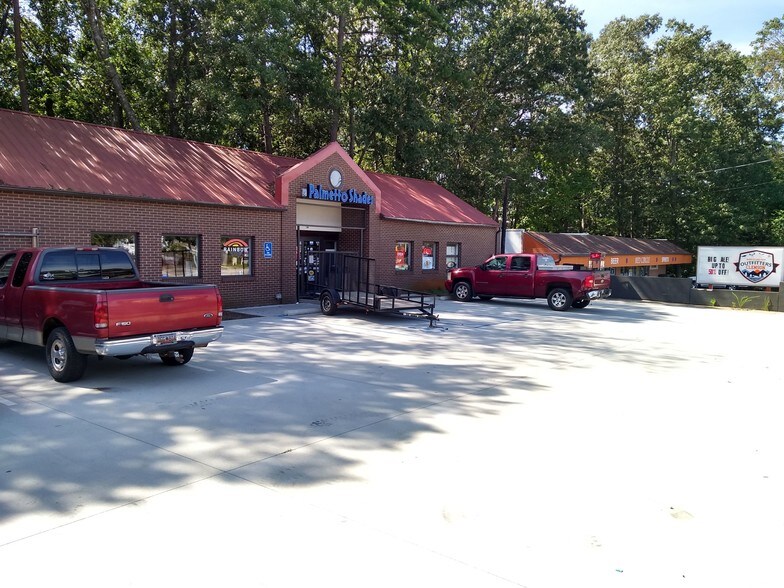 Primary Photo Of 1044 Tiger Blvd, Clemson General Retail For Sale