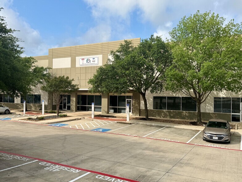More Photos Of 12625 Wetmore Rd, San Antonio Unknown For Lease