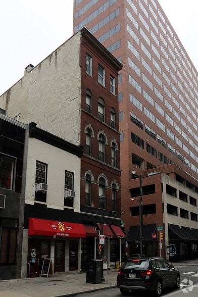 More Photos Of 701 Chestnut St, Philadelphia Office For Sale