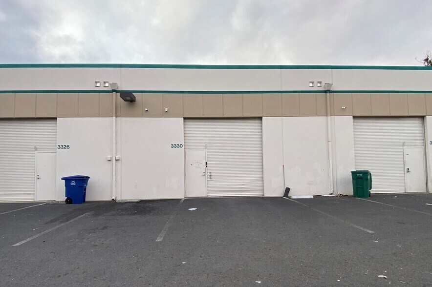 More Photos Of 3330 Arden Rd, Hayward Warehouse For Sale