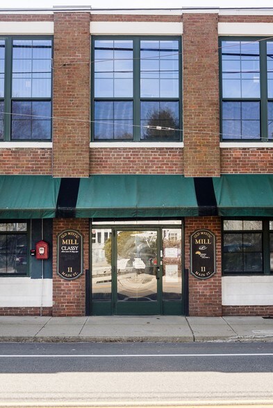 More Photos Of 11 Main St, Mystic Medical For Lease