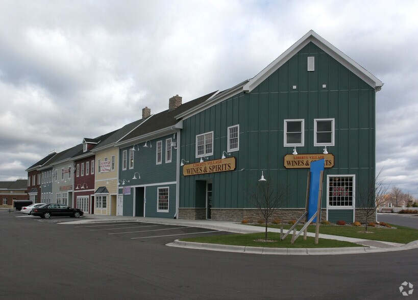 More Photos Of 105 New England Pl, Stillwater Storefront Retail Office For Lease