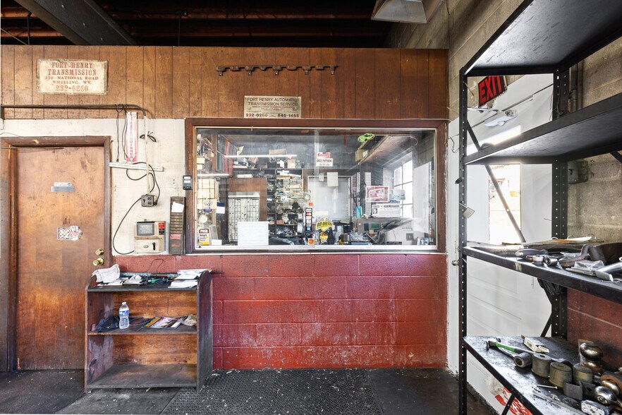 More Photos Of 512 National Rd, Wheeling Flex For Sale