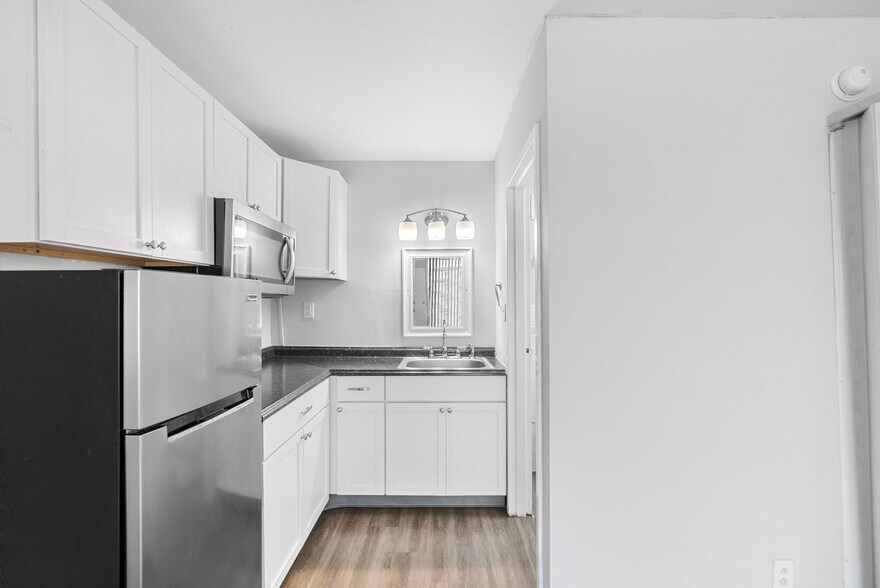 More Photos Of 855 Louisville Rd, Frankfort Apartments For Sale