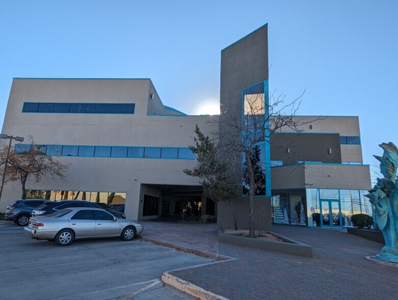 More Photos Of 333 W Wilcox Dr, Sierra Vista Office For Lease