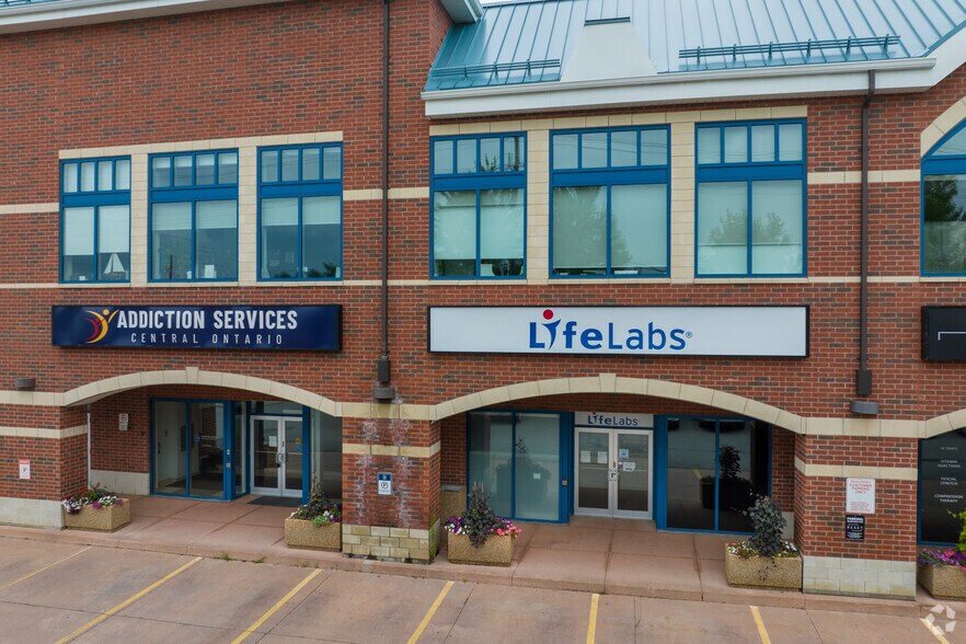 More Photos Of 14783-14785 Yonge St, Aurora Office For Lease