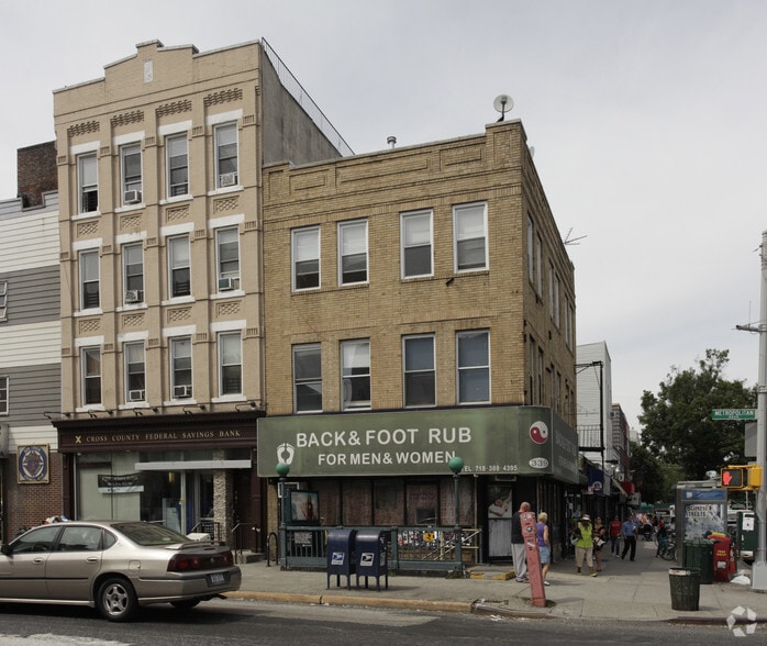 Primary Photo Of 339 Graham Ave, Brooklyn Storefront Retail Residential For Lease