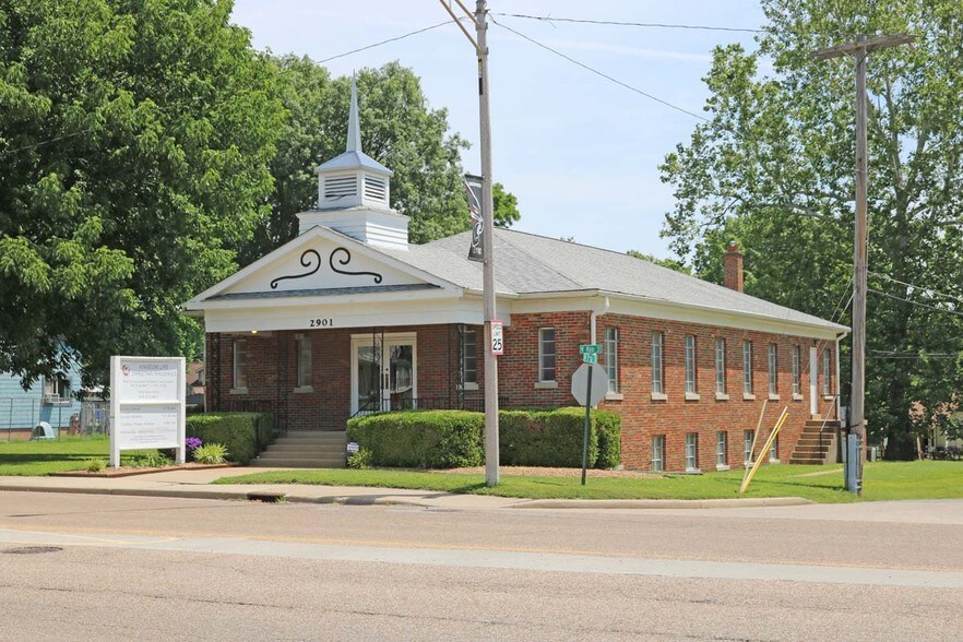 More Photos Of 2901 W Main St, Belleville Religious Facility For Sale