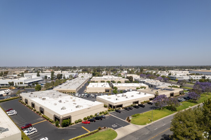 More Photos Of 14701 Myford Rd, Tustin Warehouse For Sale