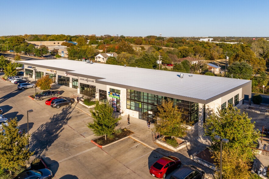 More Photos Of 6501 S Congress Ave, Austin Freestanding For Lease