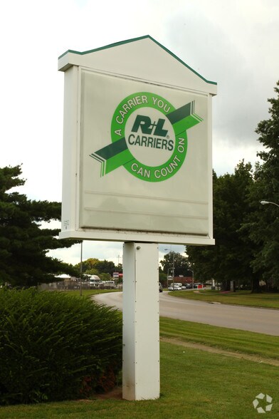 More Photos Of 1025 Nandino Blvd, Lexington Truck Terminal For Lease