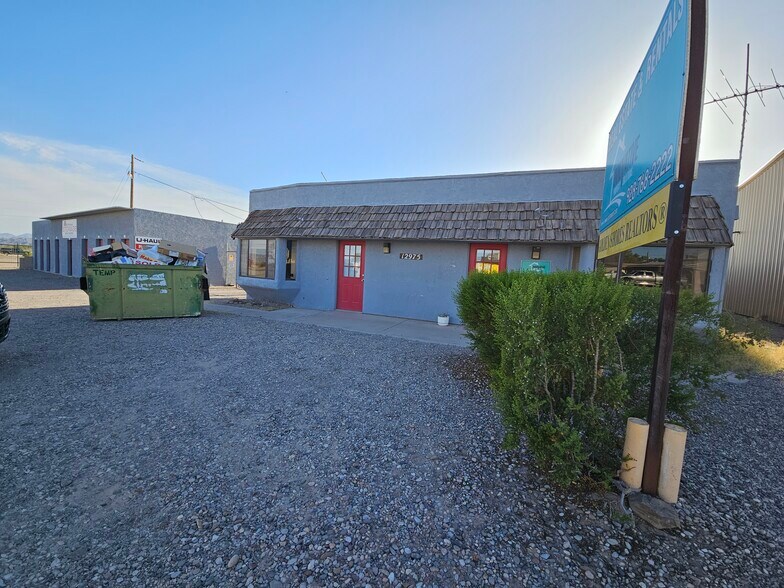 More Photos Of 12975 S Oatman Hwy, Topock Self Storage For Lease