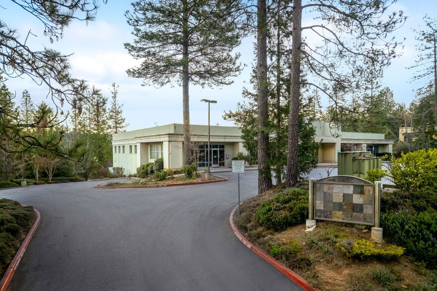 More Photos Of 345 Crown Point Cir, Grass Valley Flex For Lease