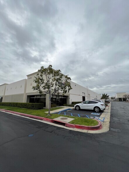 More Photos Of 14702-14738 Central Ave, Chino Warehouse For Lease