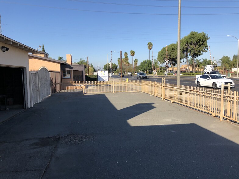 More Photos Of 1645 S Euclid St, Anaheim Light Distribution For Sale