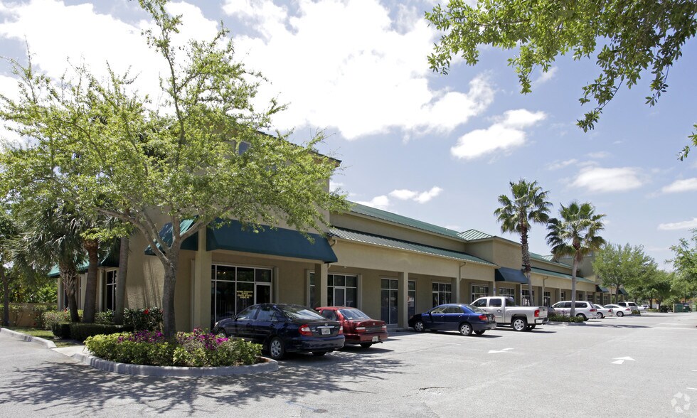 More Photos Of 658 W Indiantown Rd, Jupiter Medical For Sale