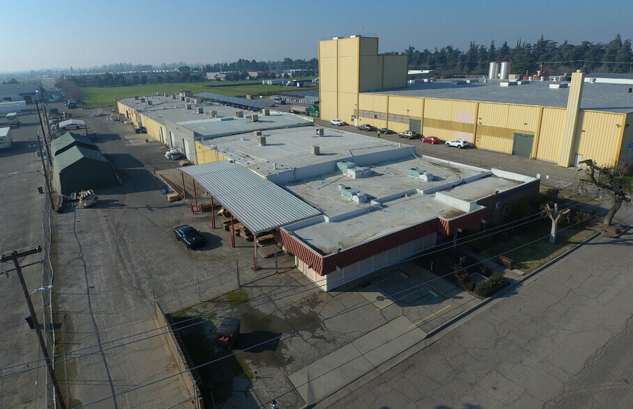Primary Photo Of 240 S Teilman Ave, Fresno Warehouse For Sale