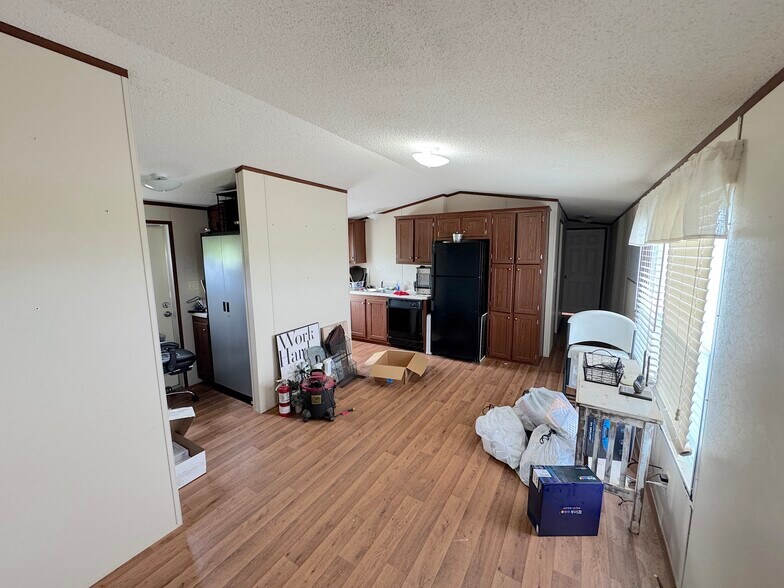 More Photos Of 201 Airport Road, Hinton Flex For Sale