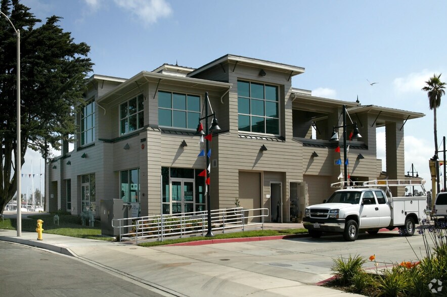Primary Photo Of 3500 S Harbor Blvd, Oxnard General Retail For Sale