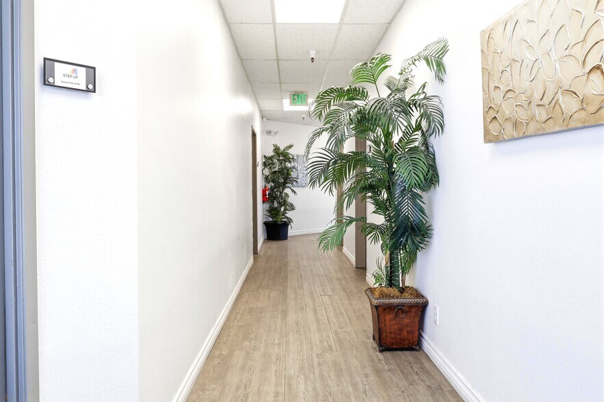 More Photos Of 15490 Civic Dr, Victorville Office For Sale