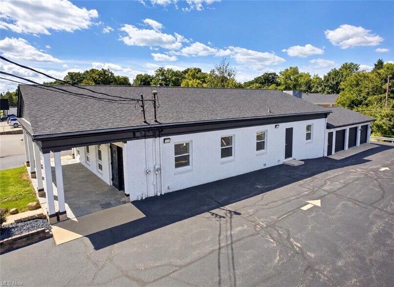 More Photos Of 4140 Market St, Youngstown Medical For Sale