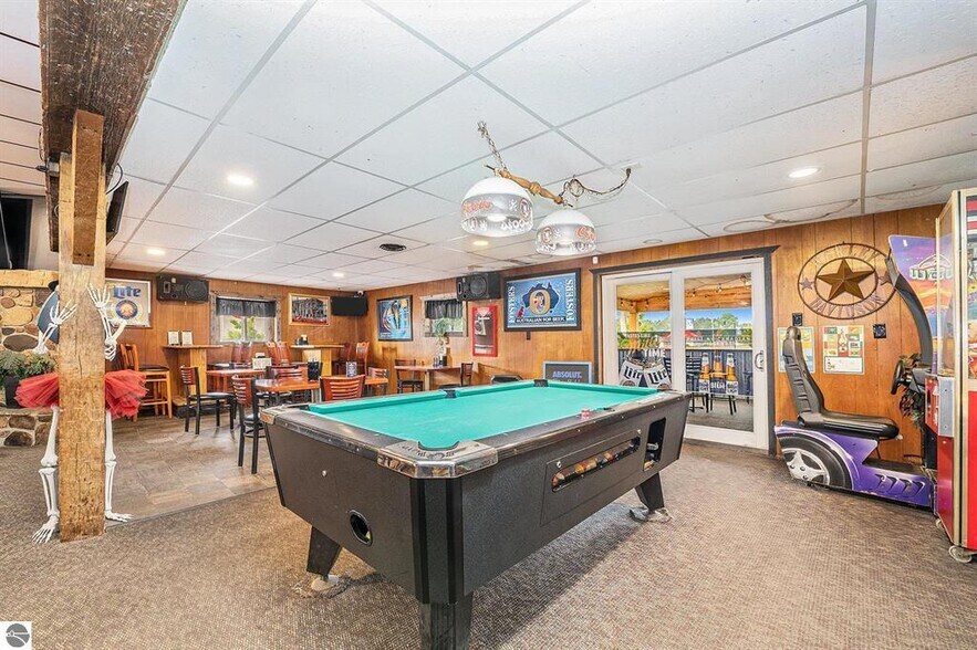 More Photos Of 116 W Wexford Ave, Buckley General Retail For Sale