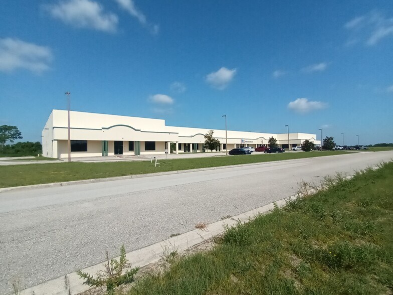 More Photos Of 1750 Longleaf Blvd, Lake Wales Light Distribution For Sale