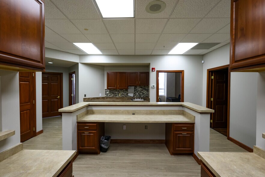 More Photos Of 2633 Commons Blvd, Beavercreek Medical For Lease