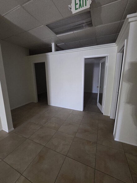 More Photos Of 44143-44147 20th St W, Lancaster Medical For Sale