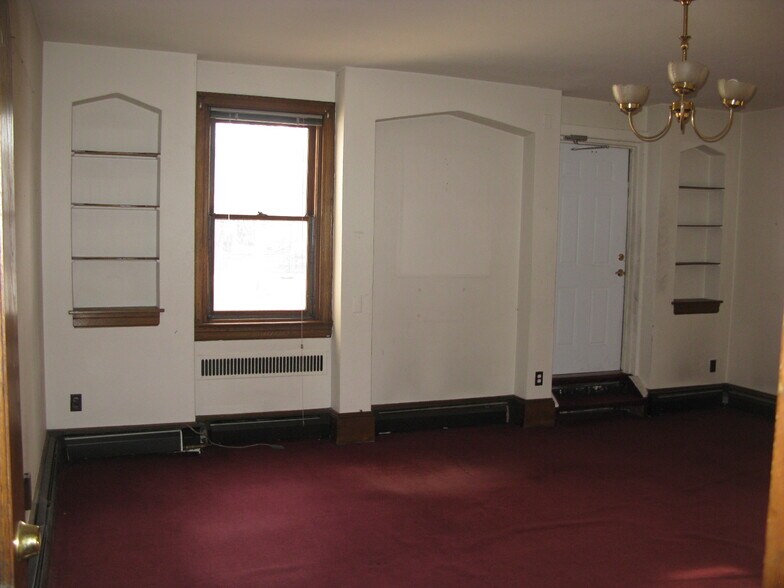 More Photos Of 226 W State St, Trenton Medical For Sale