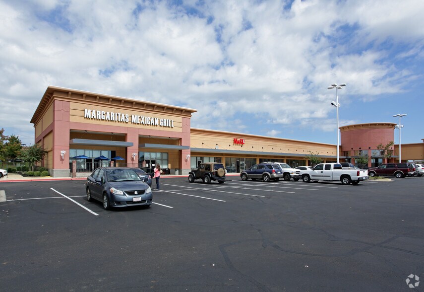 More Photos Of 3944-3952 N Gloster St, Tupelo Unknown For Lease