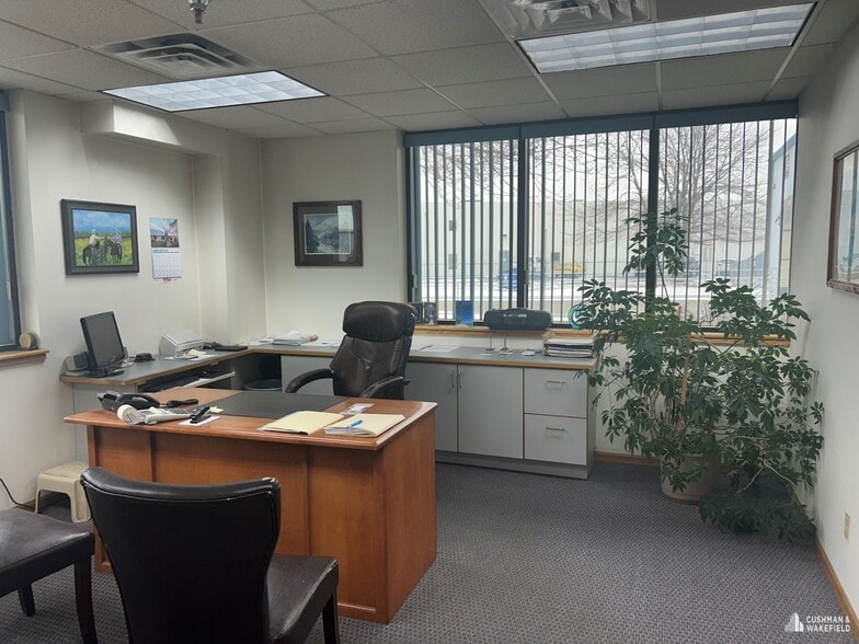 More Photos Of 3713 Canal Dr, Fort Collins Warehouse For Sale