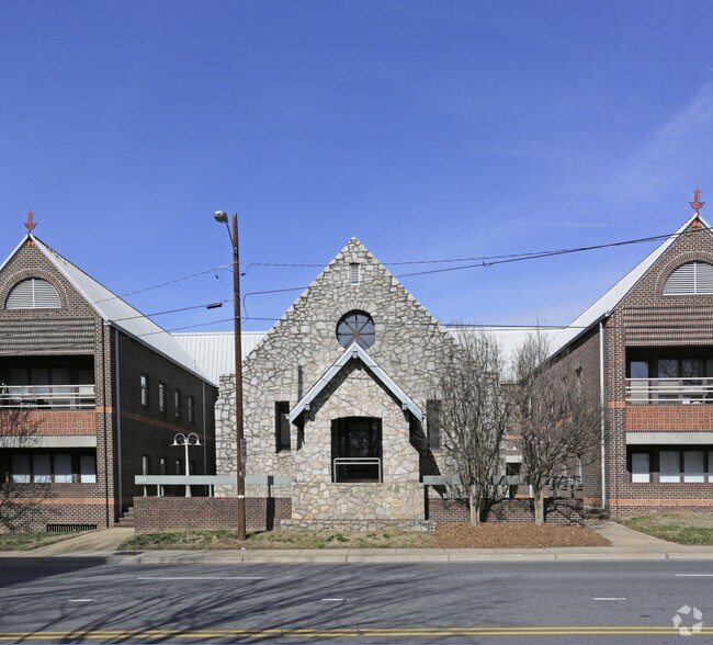 More Photos Of 101 N McDowell St, Charlotte Office For Sale