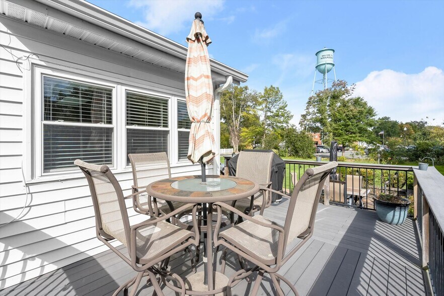 More Photos Of 9351 EAST St, Manassas Apartments For Sale