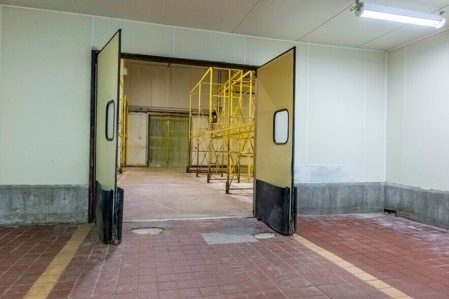 More Photos Of 1 Rooster Way, Barry Industrial For Sale