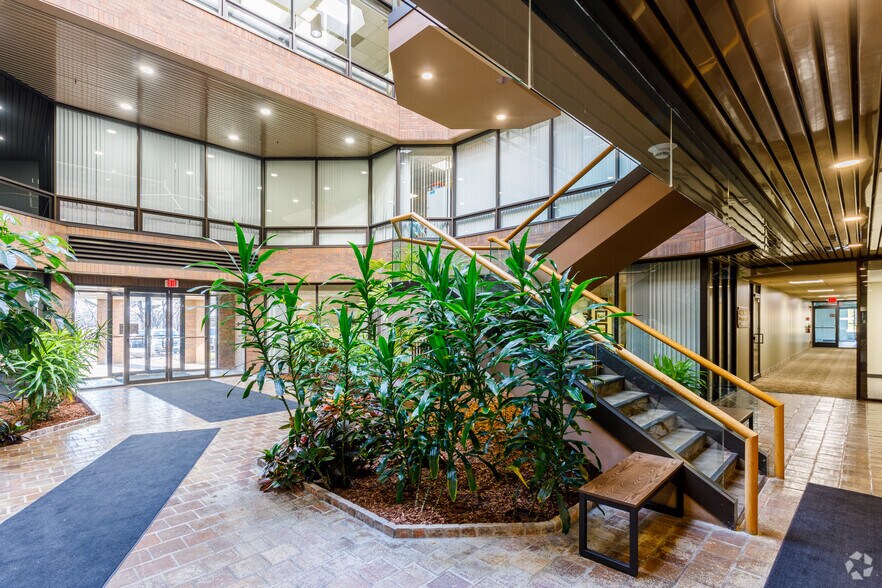 More Photos Of 900 Victors Way, Ann Arbor Office For Lease