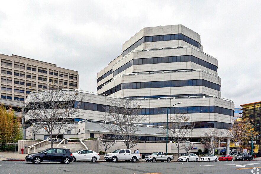 More Photos Of 2033 N Main St, Walnut Creek Office For Lease