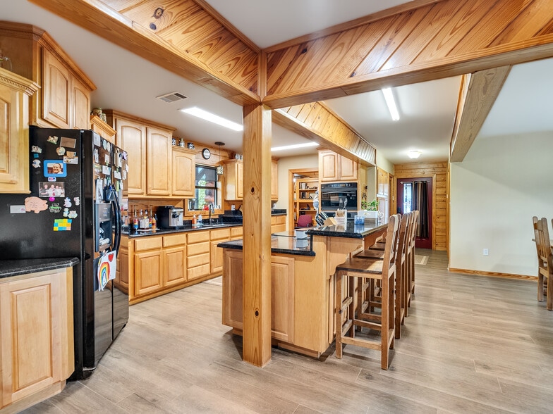 More Photos Of 325 Forest Service 217 Rd, Shepherd Specialty For Sale