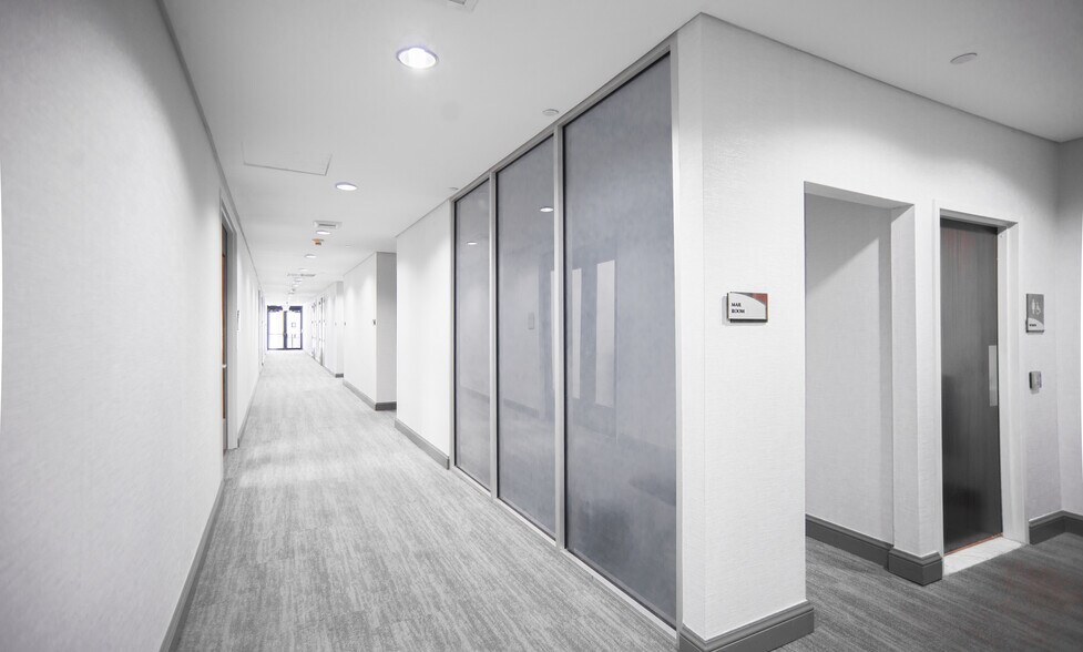 More Photos Of 150 S Pine Island Rd, Plantation Office For Lease